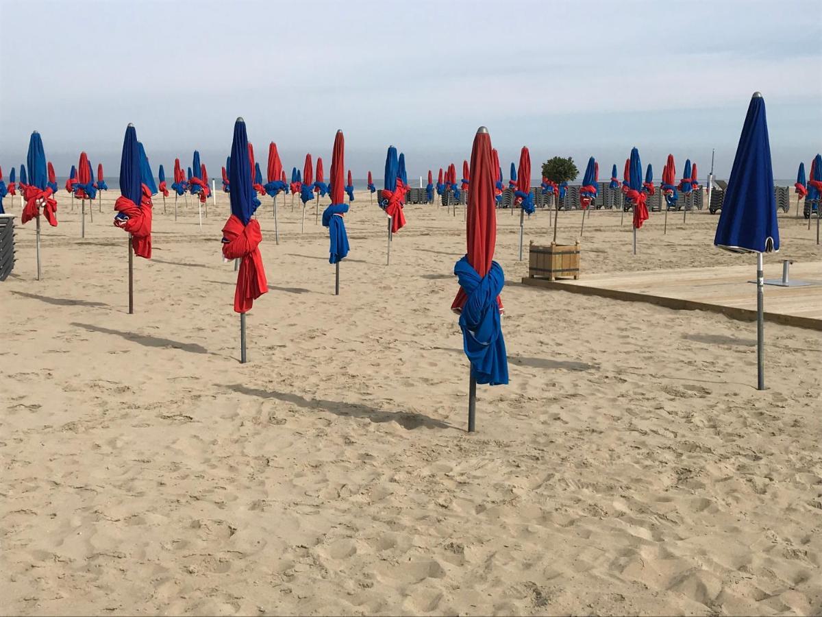 Appartement 3 Chambres Avec Roof Top A 5 Mn De La Plage Deauville Buitenkant foto